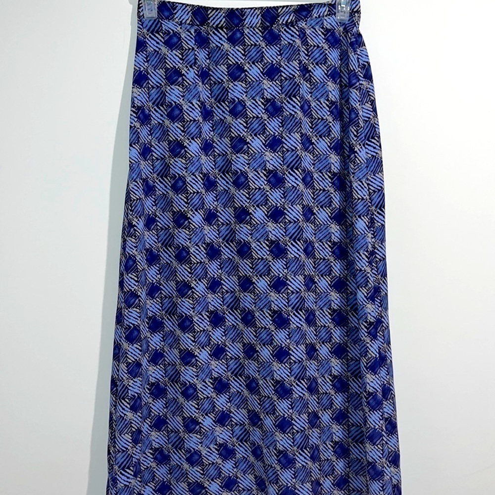 Sag Harbor blue gray black skirt. Size small.